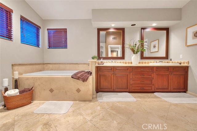 Detail Gallery Image 42 of 66 For 2750 Hidden Hills, Corona,  CA 92882 - 4 Beds | 4 Baths