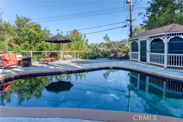 Detail Gallery Image 42 of 52 For 7796 Skyhill Drive, Los Angeles,  CA 90068 - 5 Beds | 3 Baths