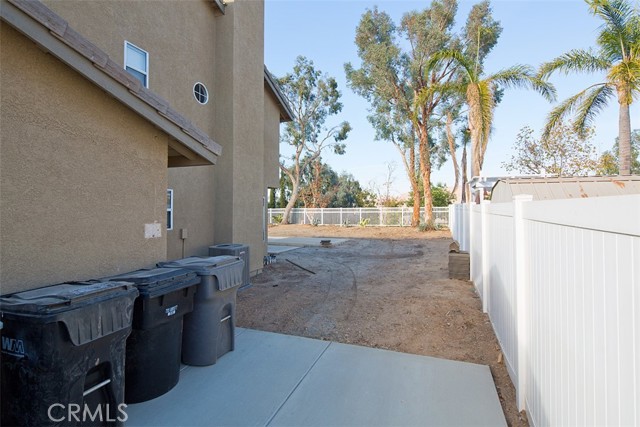 Detail Gallery Image 17 of 24 For 13162 Glandt Ct, Corona,  CA 92883 - 3 Beds | 2/1 Baths