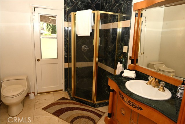 Detail Gallery Image 22 of 26 For 4836 Swinton Ave, Encino,  CA 91436 - 4 Beds | 3 Baths