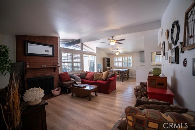 Detail Gallery Image 8 of 28 For 1913 W Beacon Ave, Anaheim,  CA 92804 - 5 Beds | 3 Baths