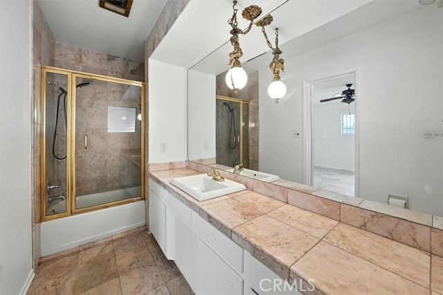 Detail Gallery Image 14 of 32 For 9953 La Tuna Canyon Rd, Sun Valley,  CA 91352 - 3 Beds | 2 Baths