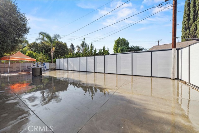 Detail Gallery Image 25 of 27 For 18229 Strathern St, Reseda,  CA 91335 - 3 Beds | 2 Baths