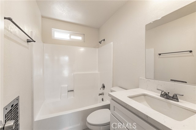2100 1st Lane, Big Bear City CA: https://media.crmls.org/medias/9292e34d-0d54-4d93-8ad3-9c8488fdc921.jpg
