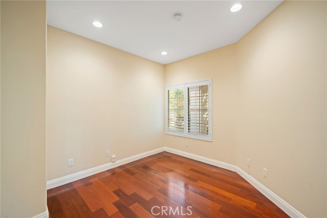 Detail Gallery Image 17 of 46 For 983 Calle Amable, Glendale,  CA 91208 - 4 Beds | 3 Baths