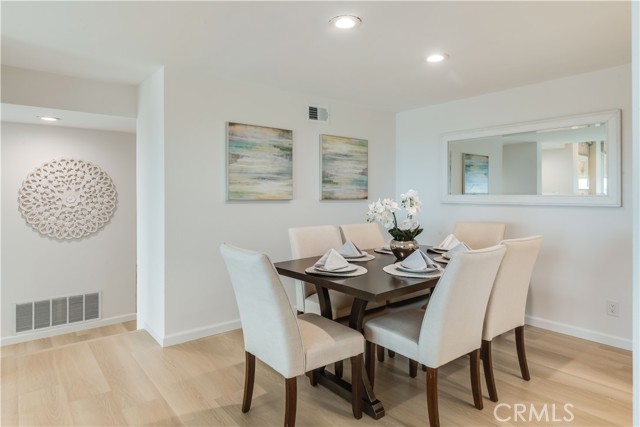 33 Cypress Way, Rolling Hills Estates, California 90274, 3 Bedrooms Bedrooms, ,2 BathroomsBathrooms,Residential,Sold,Cypress,PV23075846