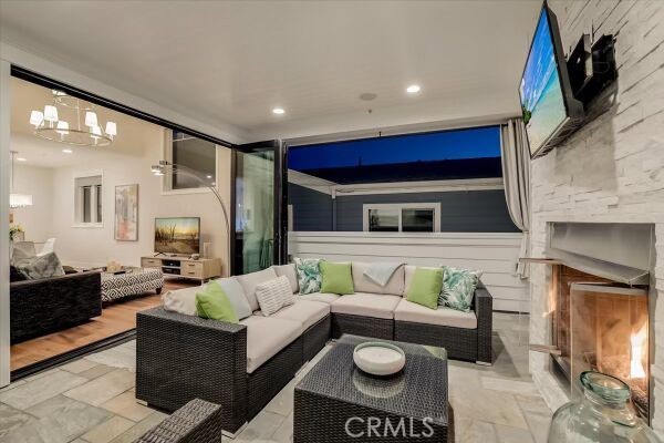 Detail Gallery Image 37 of 55 For 512 1/2 Jasmine Ave, Corona Del Mar,  CA 92625 - 2 Beds | 2/1 Baths