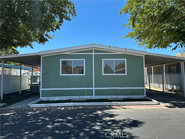 3524 E Avenue R, Palmdale CA: https://media.crmls.org/medias/92954f12-a624-4b61-957d-313cb4496bdf.jpg