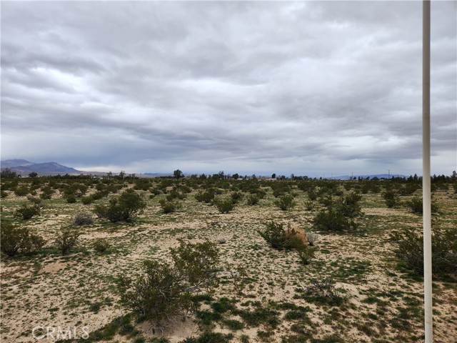 2 Summerset Road, Newberry Springs, California 92365, ,Land,For Sale,2 Summerset Road,CRHD24010319