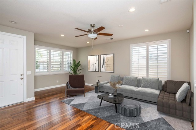 2354 Versailles Street, San Jacinto CA: https://media.crmls.org/medias/92964537-272b-453a-ba65-fba6c58a44f1.jpg