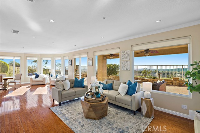 Detail Gallery Image 21 of 51 For 32928 Brookseed Dr, Trabuco Canyon,  CA 92679 - 5 Beds | 3/1 Baths