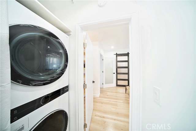 6508 Blewett Avenue, Lake Balboa CA: https://media.crmls.org/medias/92968159-941c-4d9b-a6b5-d7dfbba08be7.jpg