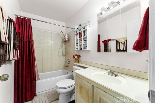 Detail Gallery Image 18 of 28 For 694 Rosewood Ln, San Dimas,  CA 91773 - 3 Beds | 2/1 Baths