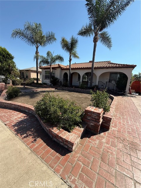 Detail Gallery Image 3 of 5 For 9961 Haddon Ave, Pacoima,  CA 91331 - 3 Beds | 2 Baths
