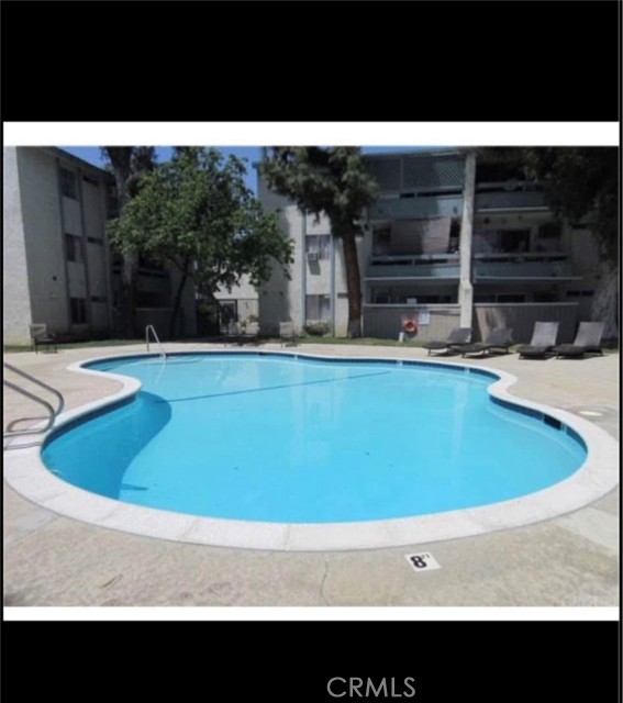 Front Image Thumbnail for CRSR26037278