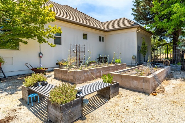 2045 Vista De La Vina, Templeton CA: https://media.crmls.org/medias/929875a9-df71-43a1-9d51-0d8e8a6fb316.jpg