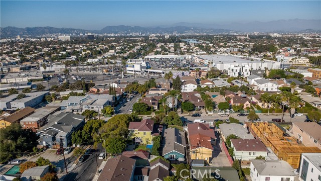 Detail Gallery Image 42 of 63 For 4562 Lomita, Los Angeles,  CA 90019 - 3 Beds | 2 Baths