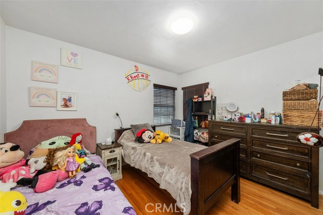 12343 Rives Avenue, Downey CA: https://media.crmls.org/medias/9298e9be-1dd0-4a52-a9f5-037d4f9bd4ab.jpg