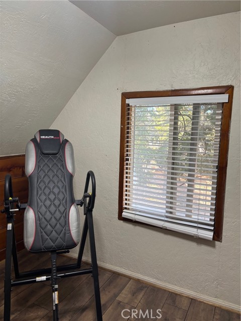 Detail Gallery Image 15 of 19 For 2667 Hunsaker, Running Springs,  CA 92382 - 4 Beds | 2 Baths