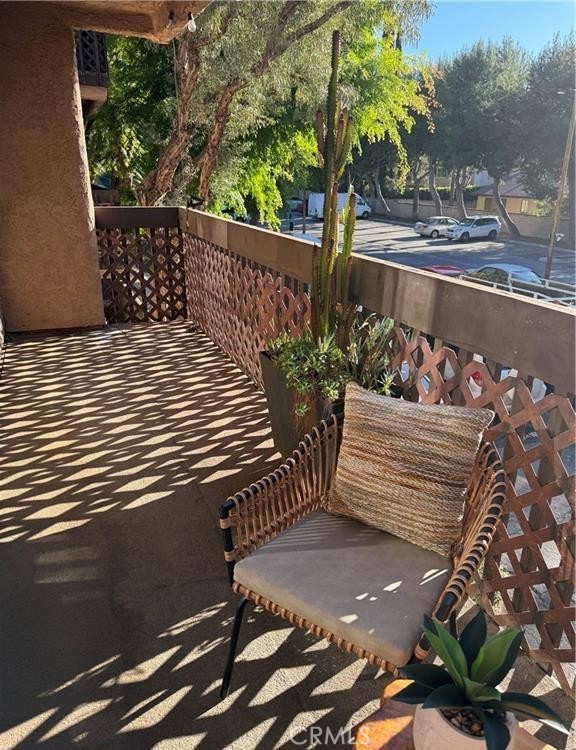 Detail Gallery Image 11 of 17 For 22100 Burbank Bld 233d,  Woodland Hills,  CA 91367 - 2 Beds | 2 Baths