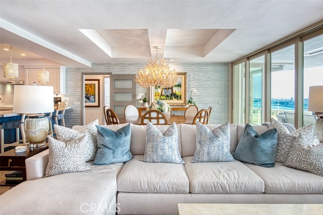 Detail Gallery Image 8 of 30 For 3121 W Coast Hwy 7ab,  Newport Beach,  CA 92663 - 3 Beds | 2 Baths