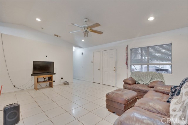 Detail Gallery Image 10 of 16 For 16575 via Montana, Desert Hot Springs,  CA 92240 - – Beds | – Baths