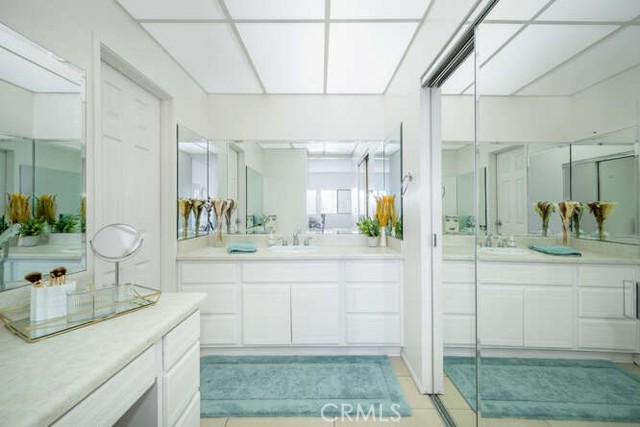 12300 Montecito Road, Seal Beach CA: https://media.crmls.org/medias/929b6101-235f-43ef-88c1-e8f853034f7f.jpg