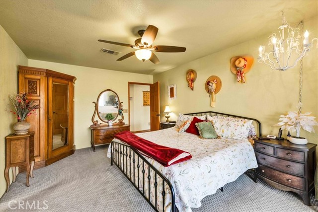Detail Gallery Image 17 of 59 For 10341 Pinon Ave, Morongo Valley,  CA 92256 - 4 Beds | 3 Baths