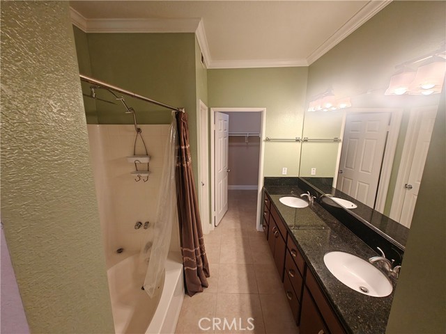 1095 S San Marino Way, Anaheim CA: https://media.crmls.org/medias/929c12e3-0fba-4f2b-8cb5-bcc87b97b3db.jpg