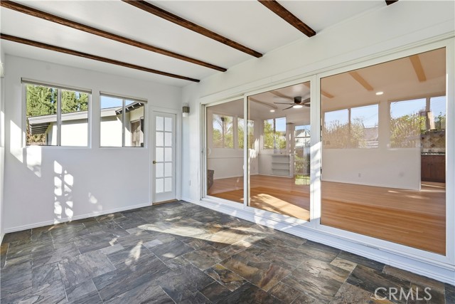 Detail Gallery Image 27 of 35 For 9207 Whitaker Ave, Northridge,  CA 91343 - 4 Beds | 2 Baths