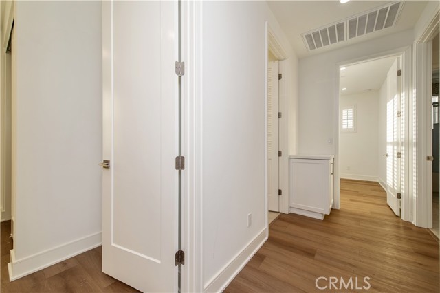 Detail Gallery Image 21 of 39 For 116 Imagination Trl, Irvine,  CA 92620 - 4 Beds | 3/1 Baths