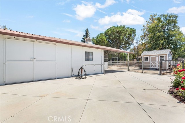320 Forelock Court, Simi Valley CA: https://media.crmls.org/medias/929da9e8-fca0-4699-8381-cbe44143fa86.jpg