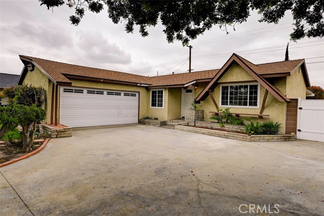 Detail Gallery Image 3 of 27 For 7556 Cody Dr, Stanton,  CA 90680 - 3 Beds | 2 Baths