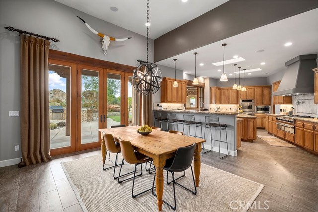 Detail Gallery Image 14 of 75 For 41822 Calle Bandido, Murrieta,  CA 92562 - 6 Beds | 4 Baths