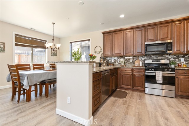 Detail Gallery Image 13 of 35 For 880 Avenida, San Miguel,  CA 93451 - 3 Beds | 2/1 Baths
