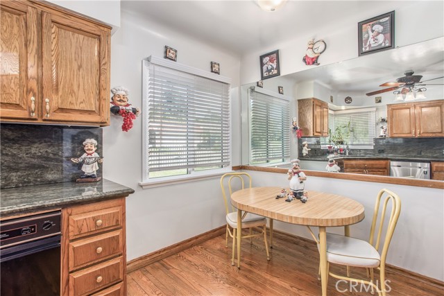 Detail Gallery Image 10 of 19 For 3095 Pepper Tree Ln, San Bernardino,  CA 92404 - 3 Beds | 2/1 Baths