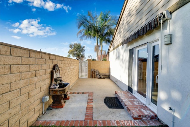 Detail Gallery Image 3 of 33 For 2 Mccormick, Irvine,  CA 92620 - 4 Beds | 2 Baths