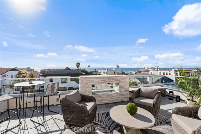 2540 Manhattan Avenue, Hermosa Beach CA: https://media.crmls.org/medias/92a3bec5-3615-4d94-81f2-22a00d73c58d.jpg
