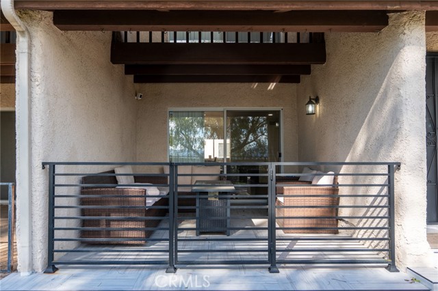 Detail Gallery Image 12 of 34 For 7757 via Rosa Maria, Burbank,  CA 91504 - 2 Beds | 3 Baths