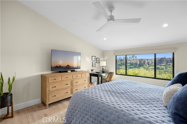 Detail Gallery Image 15 of 36 For 659 Vista Bonita, Newport Beach,  CA 92660 - 2 Beds | 2/1 Baths