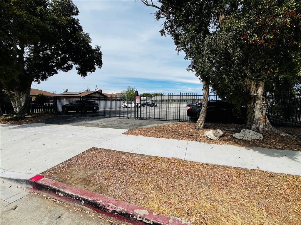 MLS #OC25221526 image #4