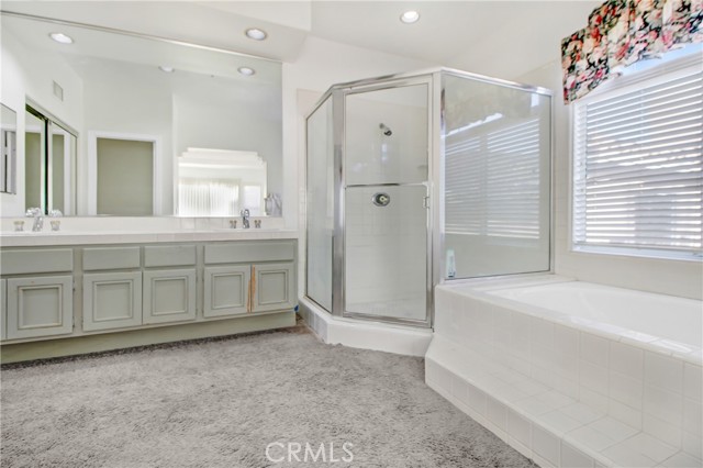 Detail Gallery Image 9 of 10 For 27175 Ocean Dunes St, Moreno Valley,  CA 92555 - 3 Beds | 3 Baths