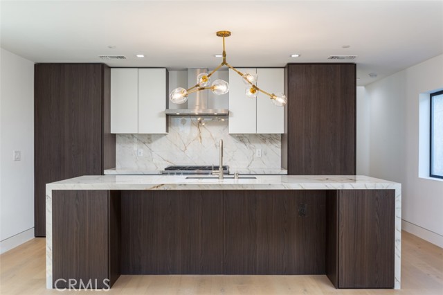 92a74059 7b46 43e8 856b 9bb821ed8182