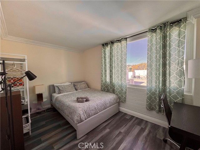 Detail Gallery Image 15 of 19 For 540 Kelton #502,  Los Angeles,  CA 90024 - 2 Beds | 2/1 Baths
