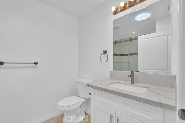 Detail Gallery Image 39 of 56 For 4622 Dunrobin Ave, Lakewood,  CA 90713 - 6 Beds | 4 Baths