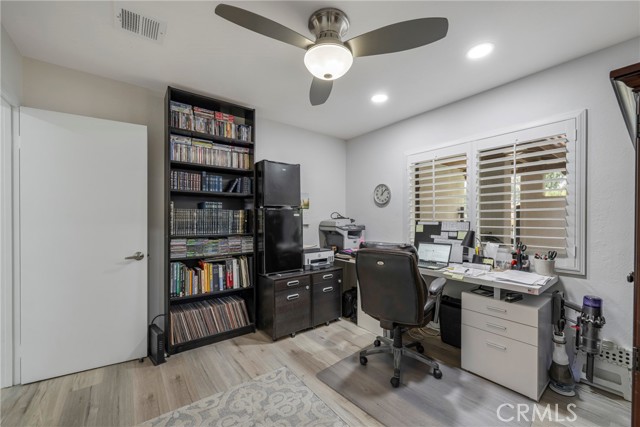 Image 25 for 75295 Pino DR
