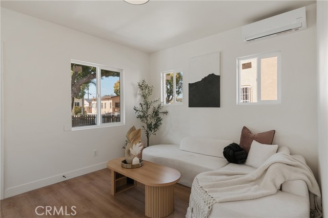 Detail Gallery Image 3 of 19 For 6622 5th Ave, Los Angeles,  CA 90043 - 3 Beds | 2 Baths