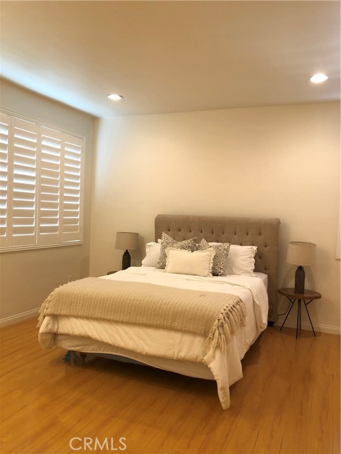 380 South Orange Grove Bl, 8 photo 16