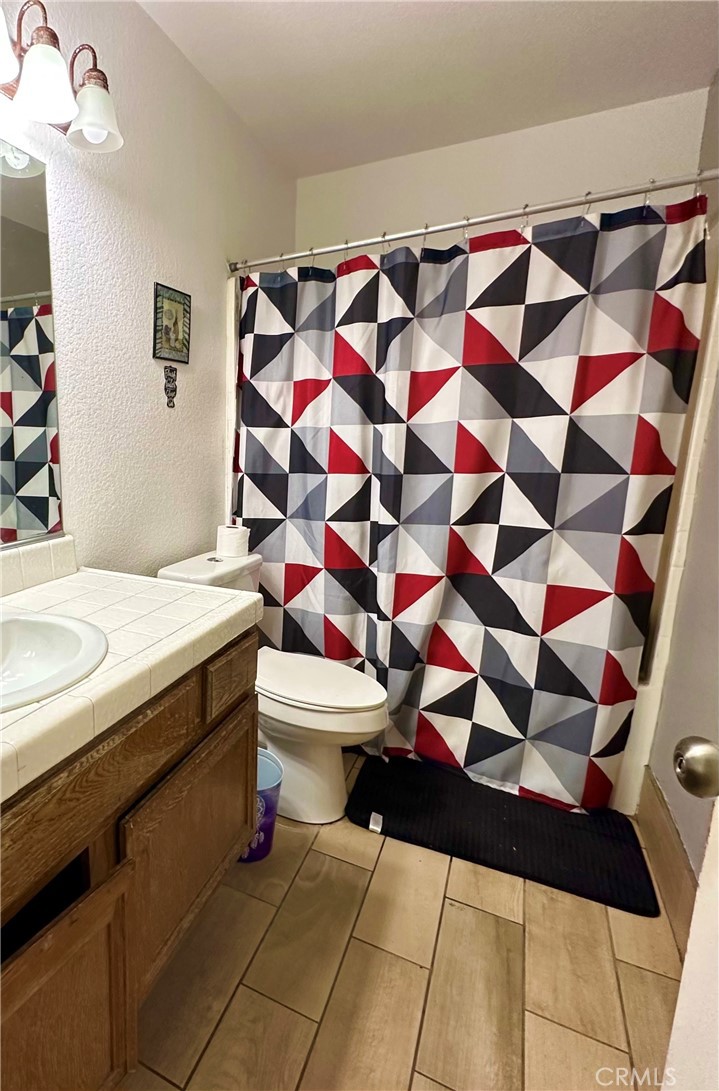https://media.crmls.org/medias/92a96fa7-962d-4d08-84af-a2d3d9c53757.jpg?preset=X-Large