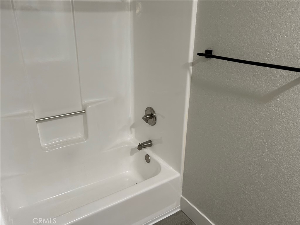 https://media.crmls.org/medias/92a9a0fa-fbd2-4b36-977e-fa03b7af460b.jpg?preset=X-Large